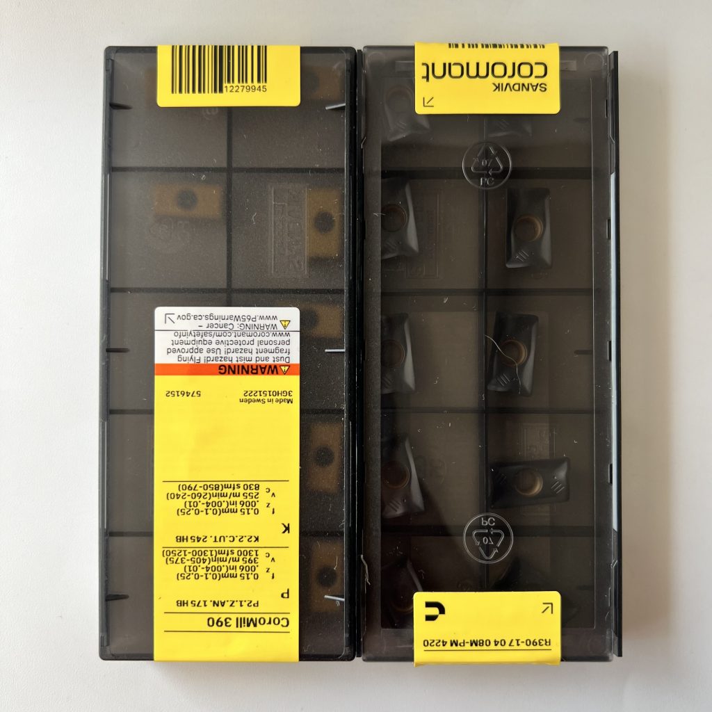 SANDVIK / R390-170408M-PM 4220 / 10 pcs