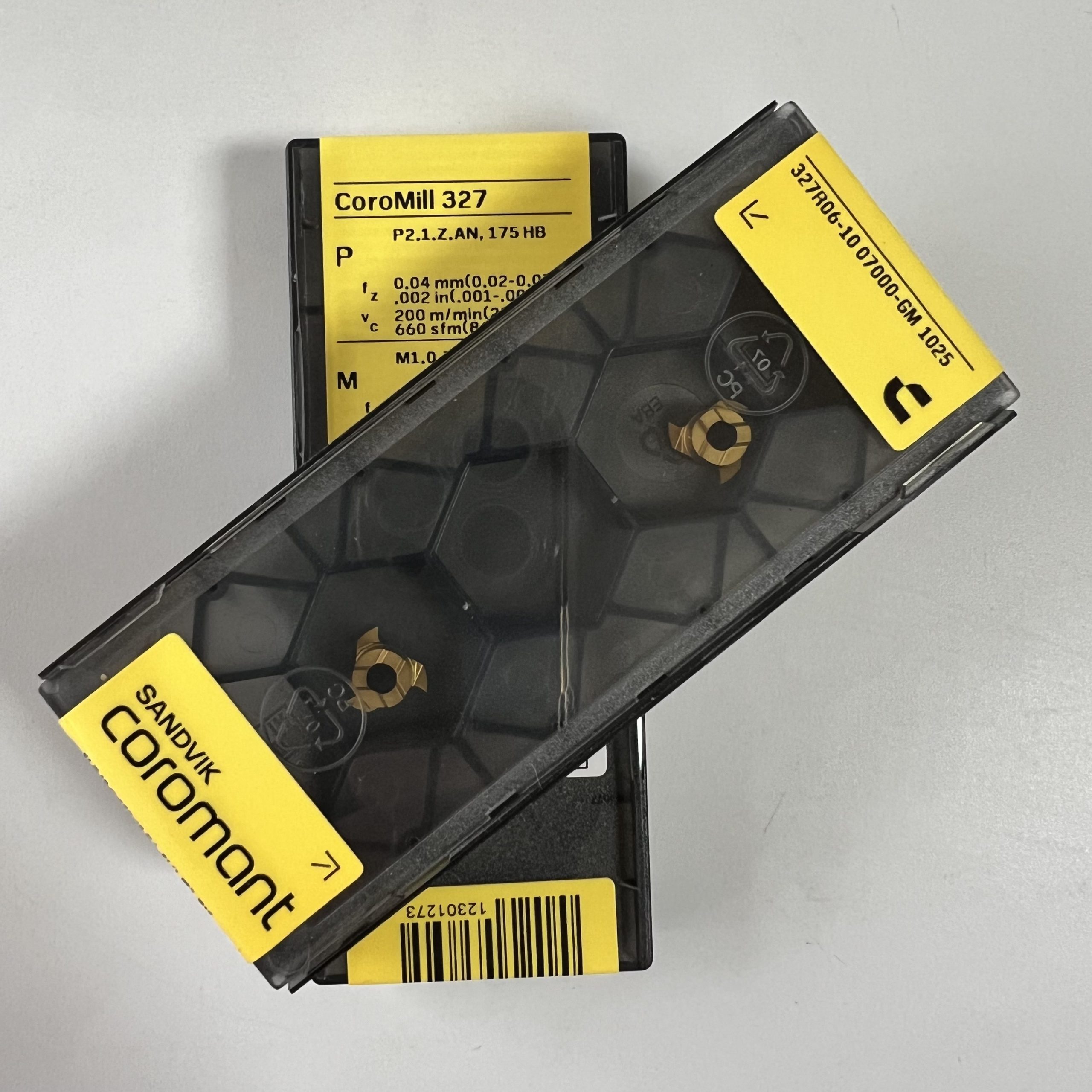 sandvik / 327r06 1007000 gm 1025