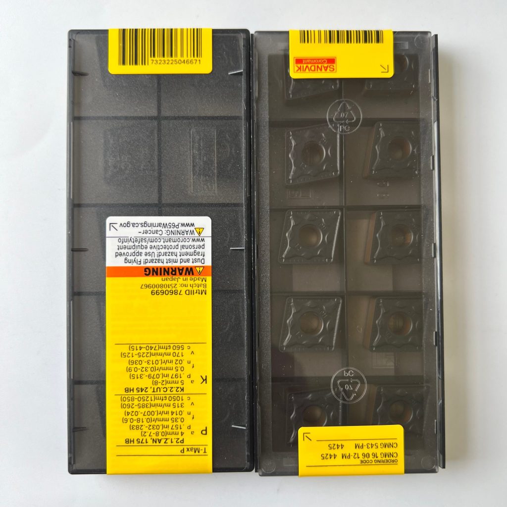 SANDVIK / CNMG160612-PM 4425 / 10 pcs