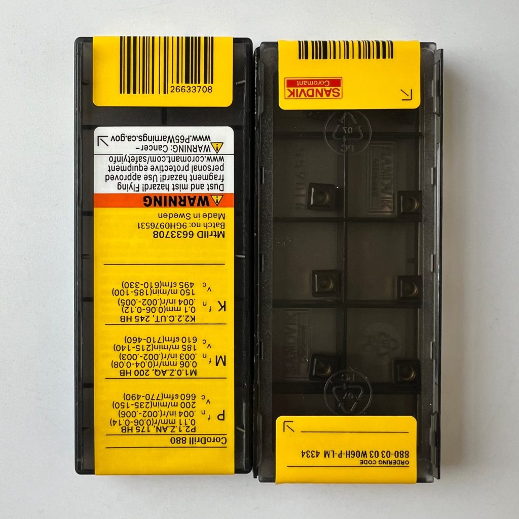 SANDVIK / 880-0303W06H-P-LM 4334 / 10 pcs