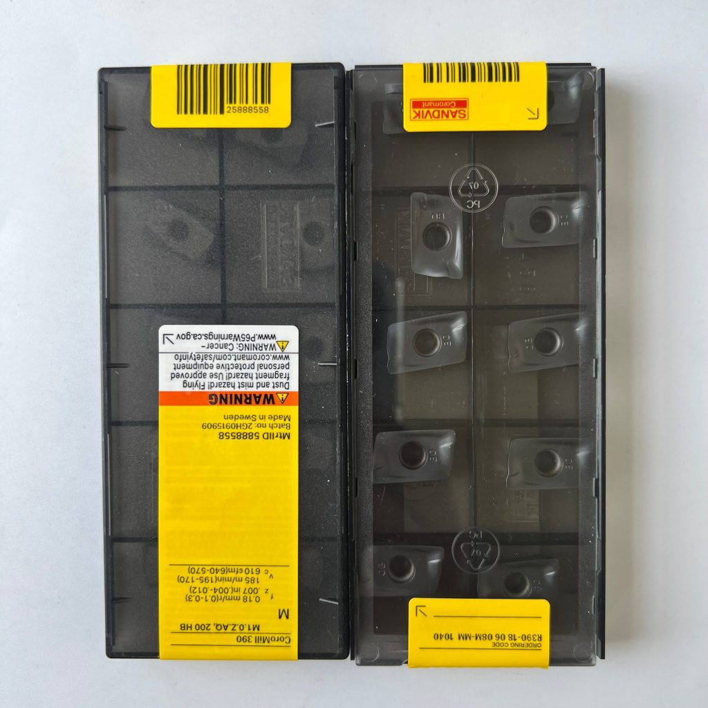 SANDVIK / R390-180608M-MM 1040 / 10 pcs