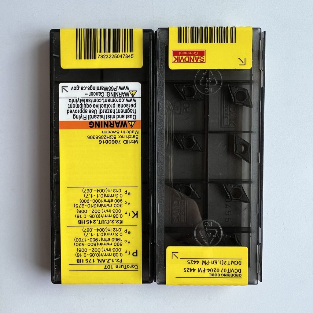 SANDVIK / DCMT070204-PM 4425 / 10 pcs