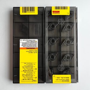 SANDVIK / DNMG150404-PM 4425 / 10 pcs