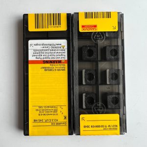 SANDVIK / N331.1A-115008M-KM 3040 / 10 pcs