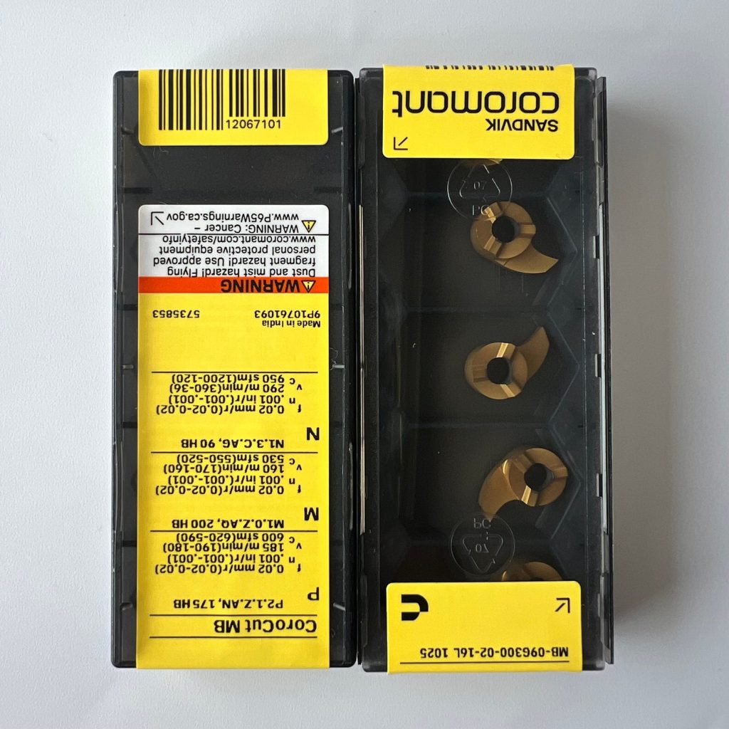 SANDVIK / MB-09G300-02-16L 1025 / 5 pcs