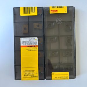SANDVIK / R390-180608M-KM 3330 / 10 pcs