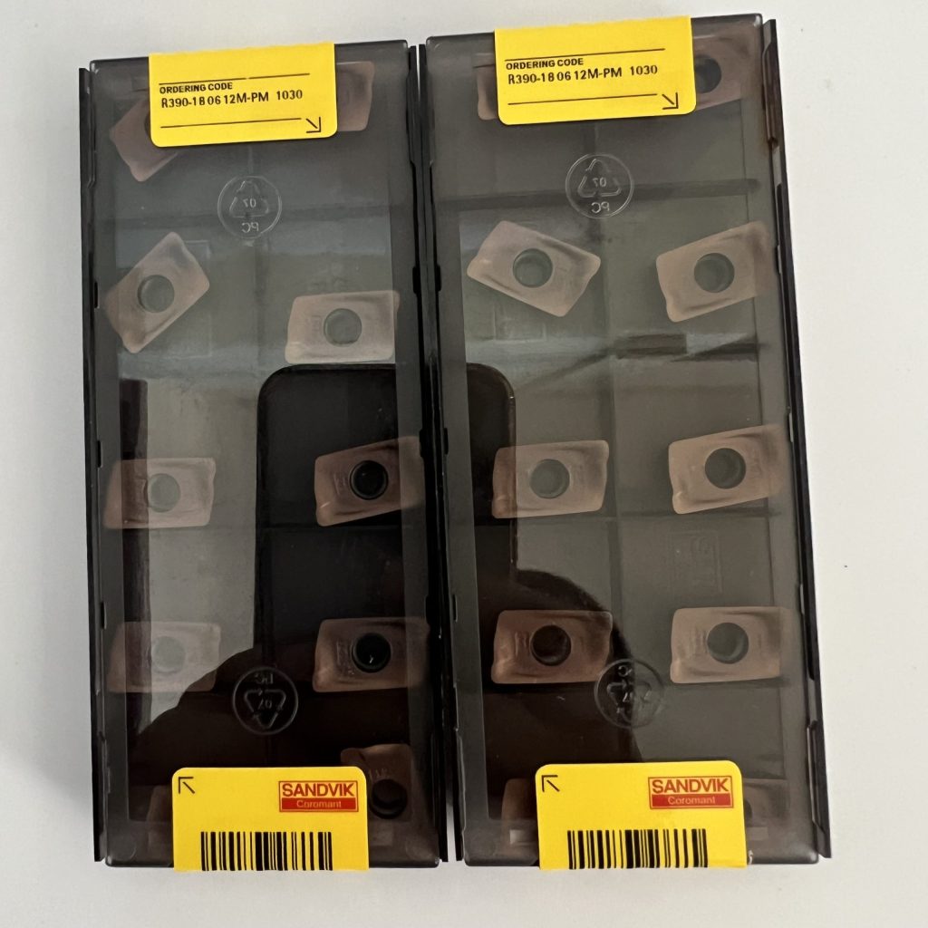 SANDVIK / R390-180612M-PM 1030 / 10pcs