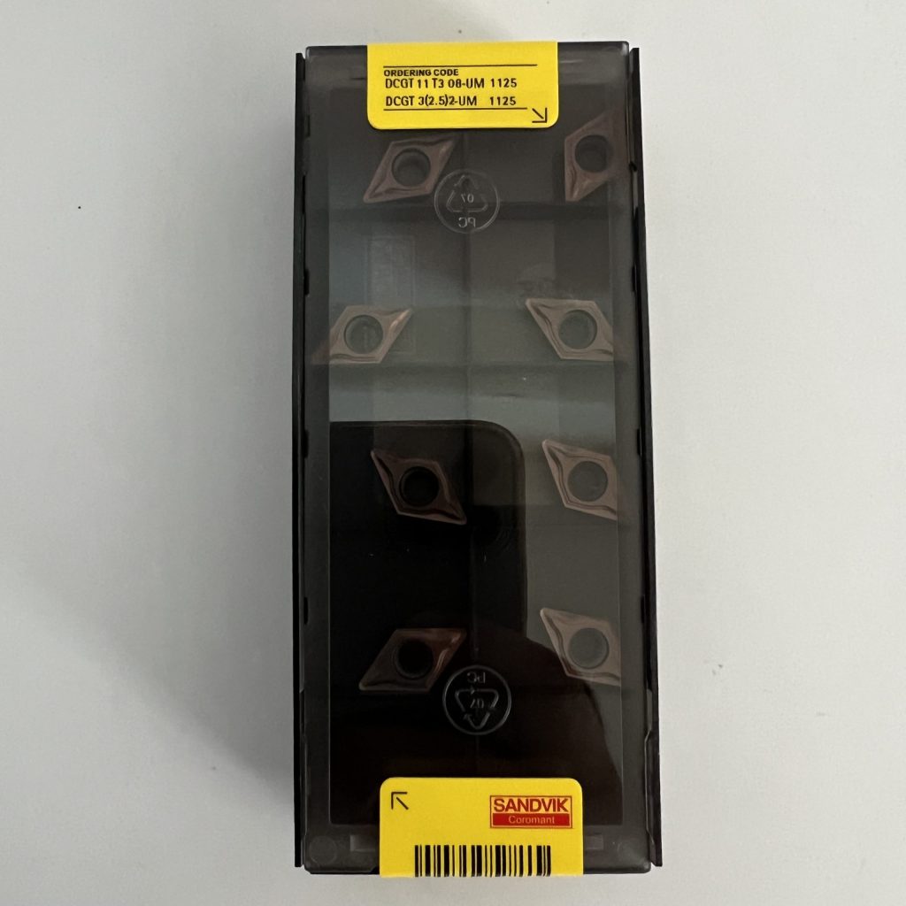 SANDVIK / DCGT 11T308-UM 1125/ 10pcs