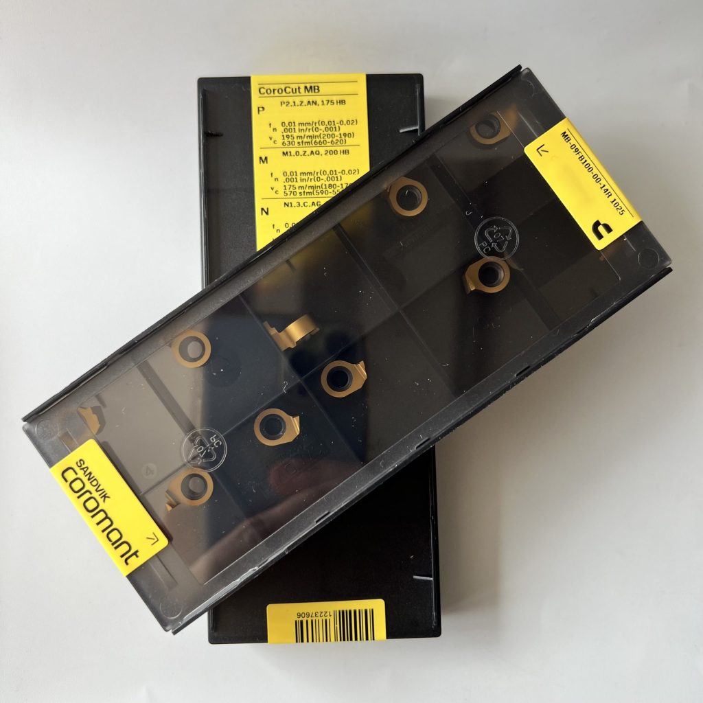 SANDVIK / MB-09FB100-00-14R 1025 / 10 pcs