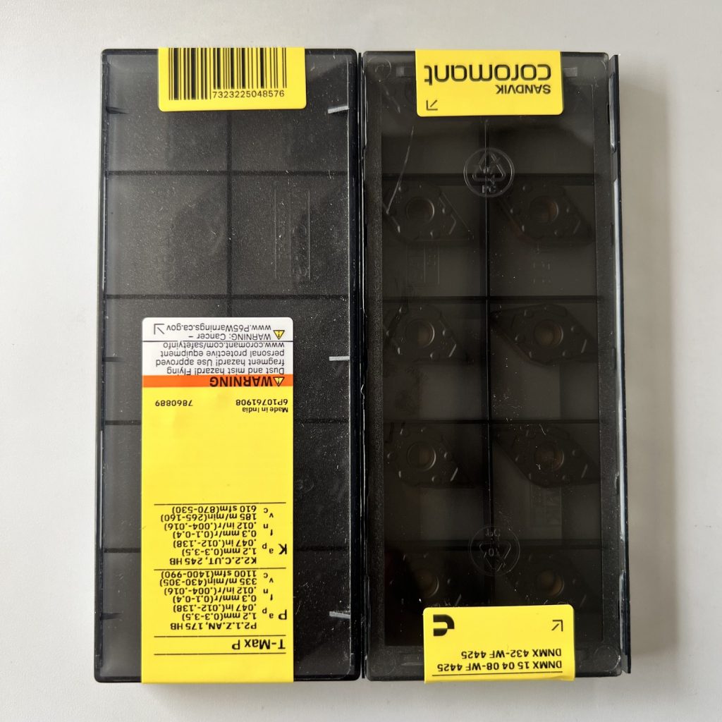 SANDVIK / DNMX150408-WF 4425 / 10 pcs