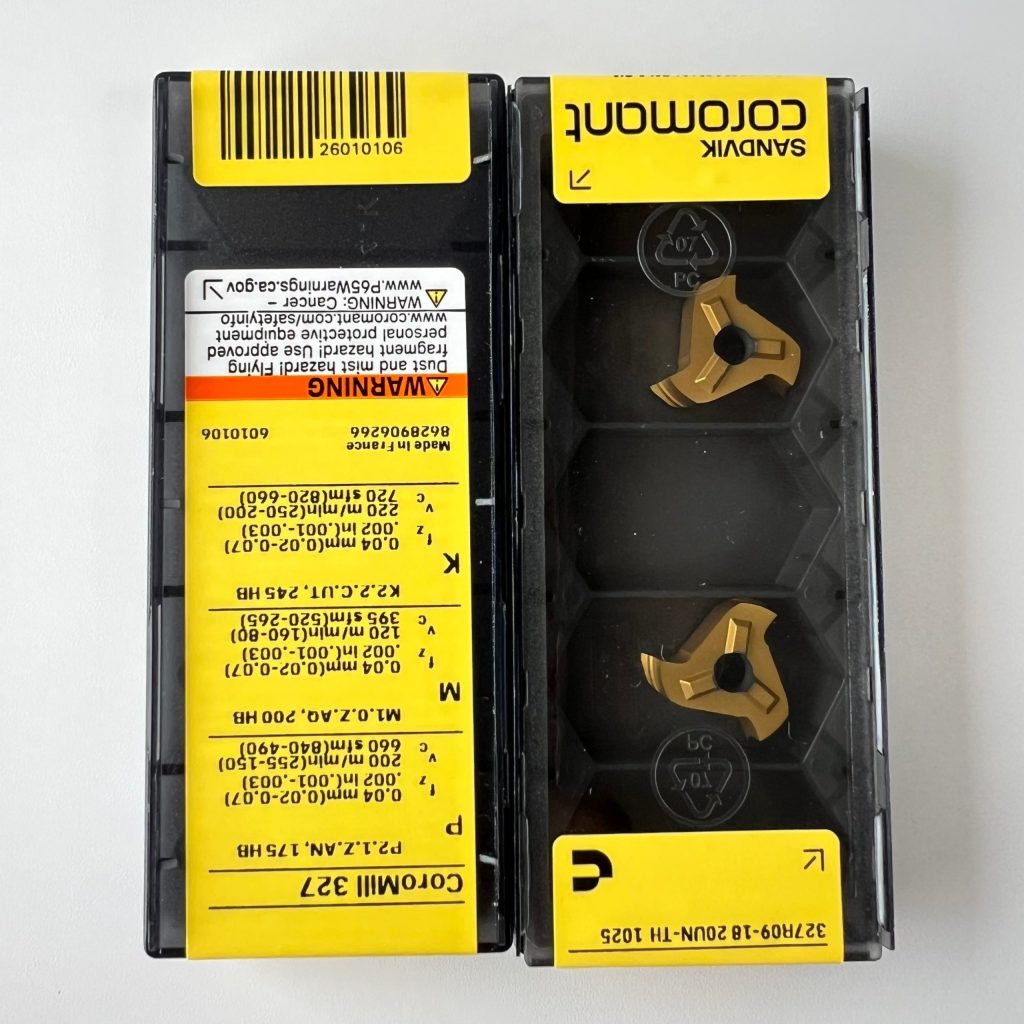 SANDVIK / 327R09-1820UN-TH 1025 / 2 pcs